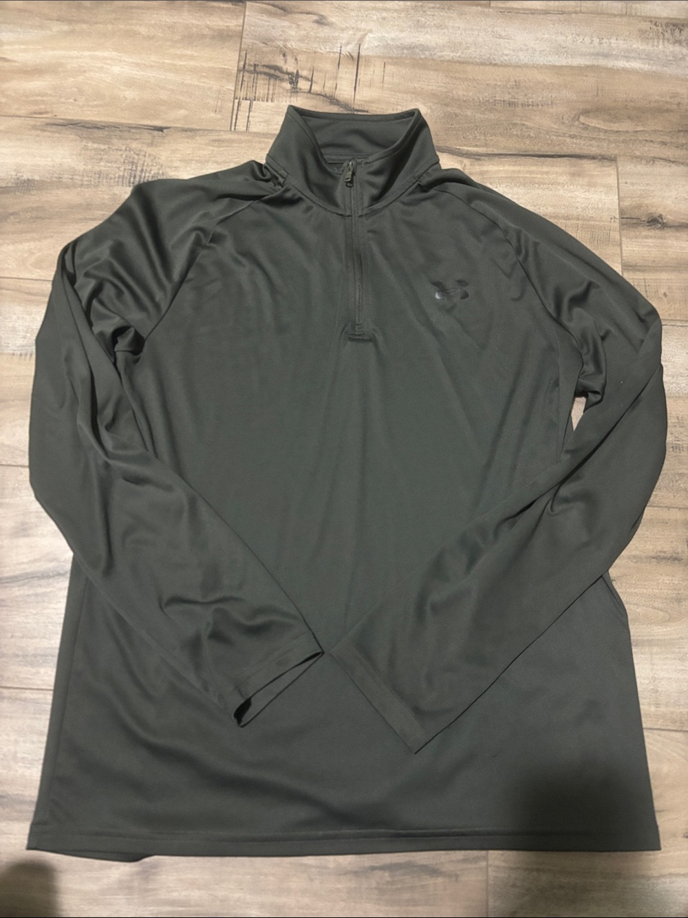 Under Armour Men’s Dark Grey Quarter-Zip Performance Top